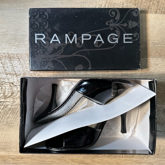 Rampage Porsha Blk Patent size 7.5 - Picture 2 of 13